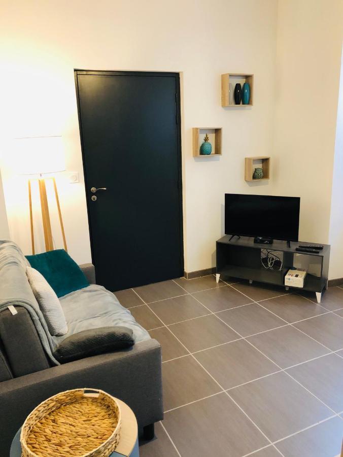 Nouveau : Le Puits De Sarlat Luaran gambar